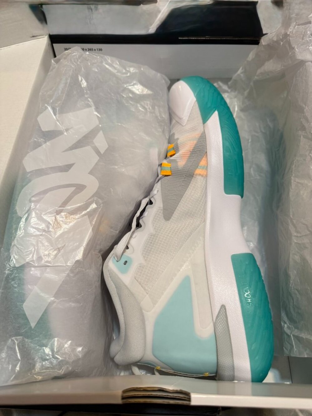 Air Jordan Zion 1 White Laser Orange Turquoise Men 11.5 / Women 13